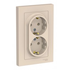 Розетка двойная с заземлением на одно гнездо Schneider Electric